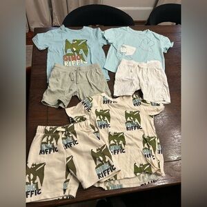 Set of 3 H&M Play Clothes/PJ sets - Size 5years